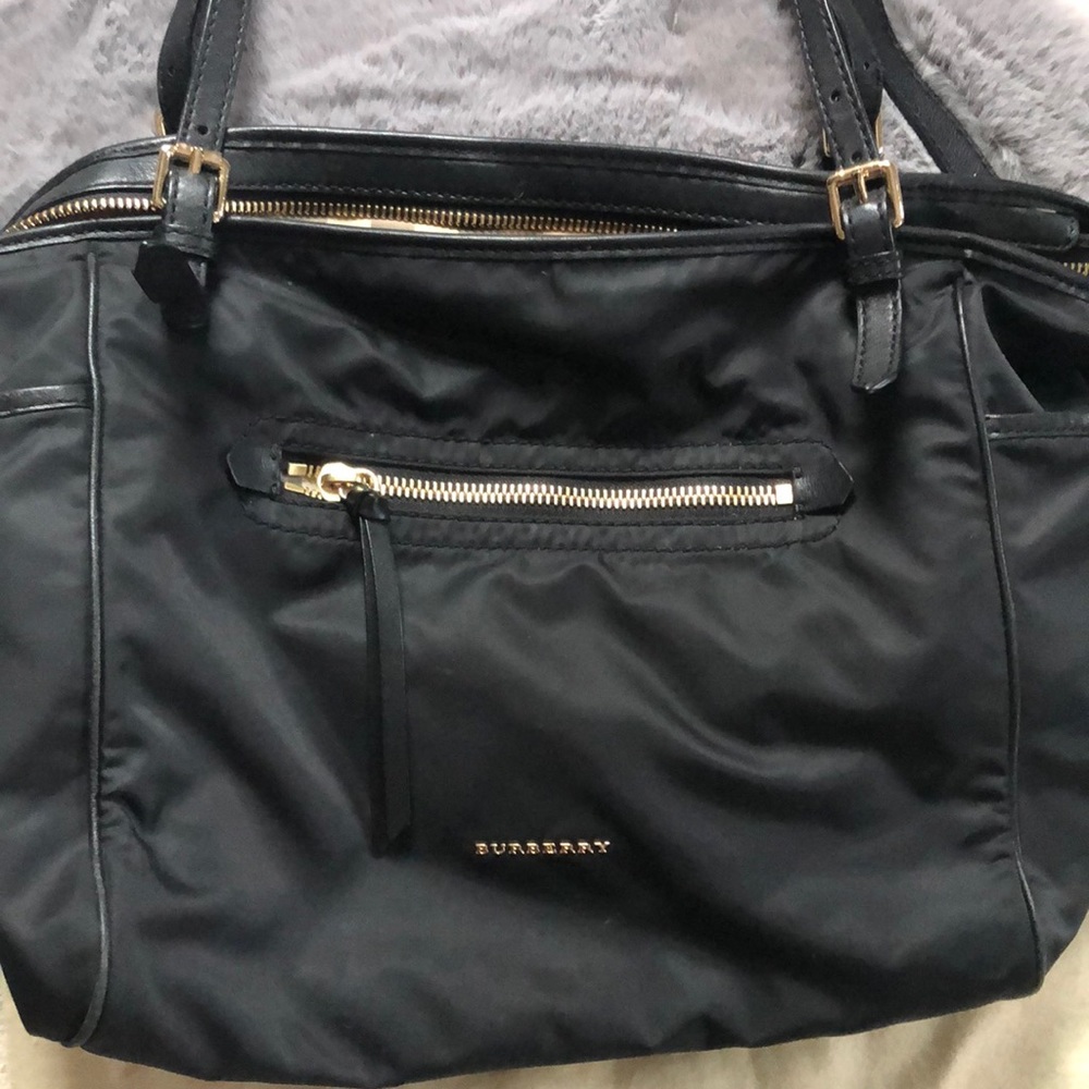 Burberry Black Nylon Diaper Bag with leather trim - Picture 4 of 9